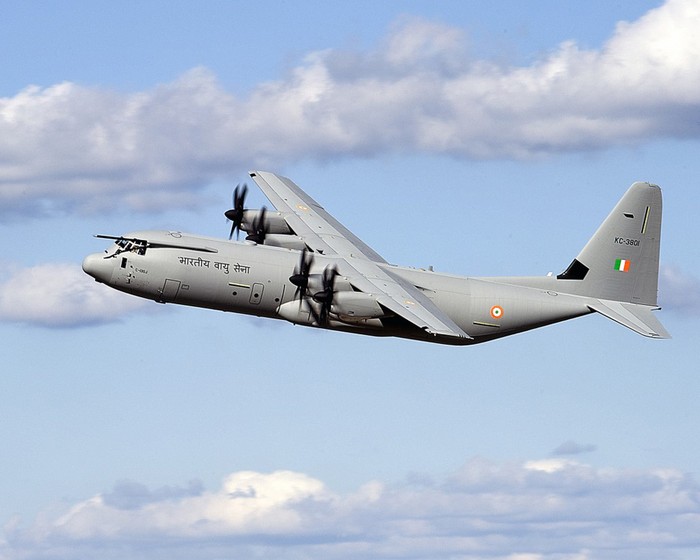 Máy bay vận tải chiến thuật C-130J Super Hercules của Ấn Độ, mua của Mỹ