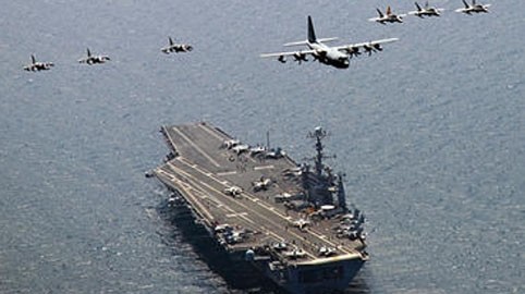 Quân đội Mỹ cam kết bảo vệ Hàn Quốc. Trong hình là cụm chiến đấu tàu sân bay USS George Washington của Hải quân Mỹ.