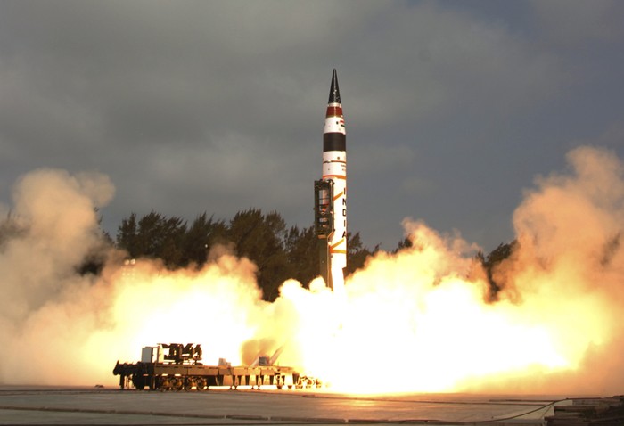 Ấn Độ phóng thử tên lửa đạn đạo Agni-5
