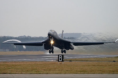 Máy bay ném bom chiến lược B-1B Không quân Mỹ