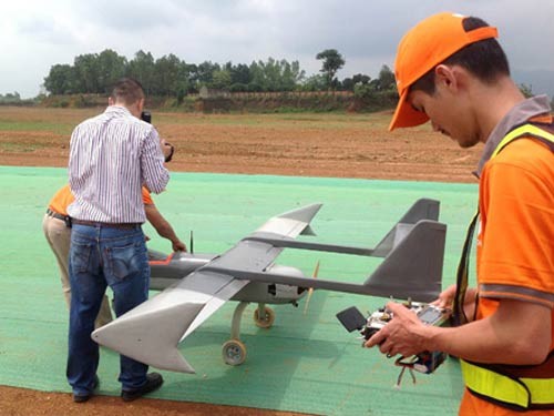 UAV Việt Nam được điều khiển bằng thiết bị vô tuyến