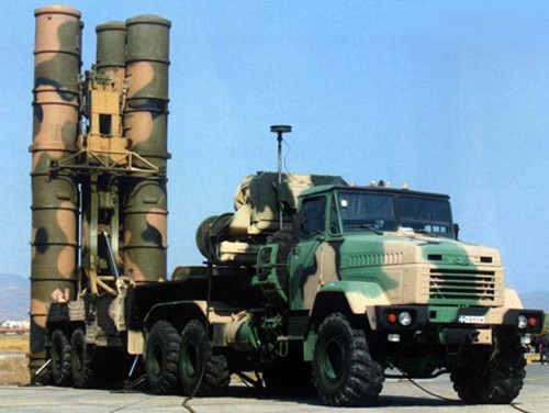 Tên lửa phòng không S-300 do Nga chế tạo