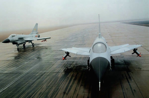 Máy bay chiến đấu J-10 Trung Quốc