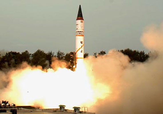 Ngày 19 tháng 9 năm 2012, Ấn Độ phóng thử tên lửa đạn đạo tầm xa Agni-4