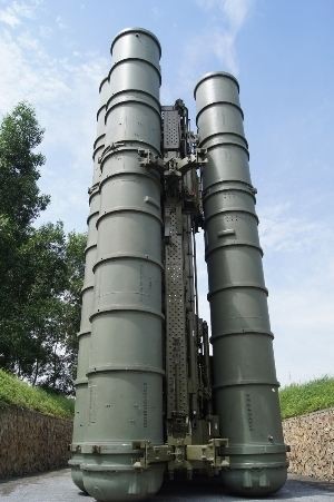 Tên lửa phòng không S-300PMU2 của Việt Nam, do Nga chế tạo