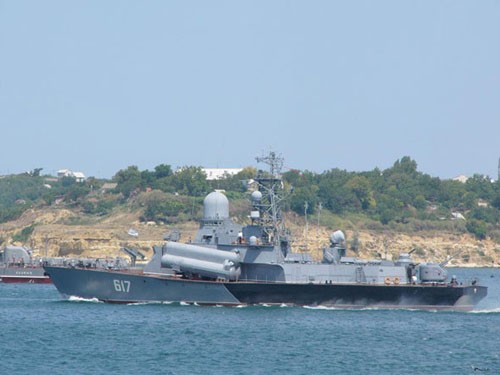 Tàu tên lửa lớp Tia chớp do Nga chế tạo