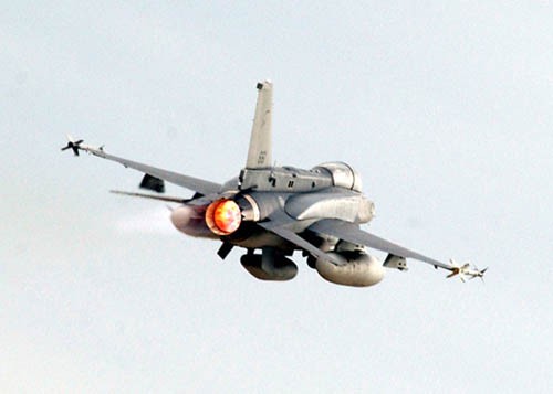 Máy bay chiến đấu F-16C/D do Mỹ chế tạo
