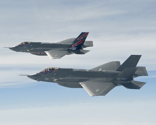 Nhật Bản đặt mua 42 máy bay chiến đấu F-35 Mỹ