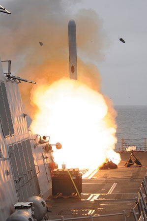 Tên lửa hành trình Tomahawk Mỹ được phóng từ tàu chiến