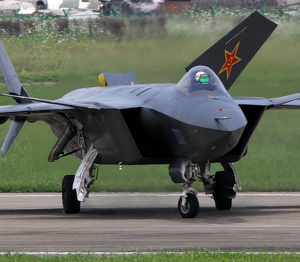 Trung Quốc đang phát triển máy bay chiến đấu tàng hình J-20