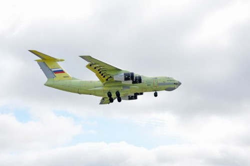 Máy bay vận tải hạng nặng tầm xa IL-476 (còn gọi là IL-76MD-90A) của Nga bay thử lần đầu tiên.