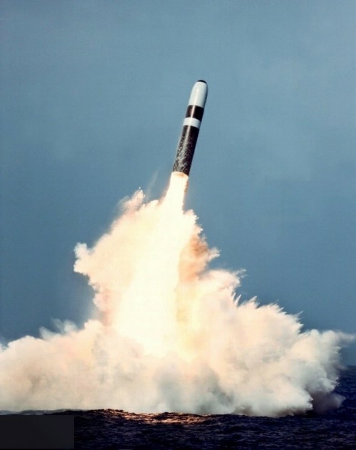 Tên lửa đạn đạo phóng ngầm Trident-II D5 có tính năng tốt nhất thế giới, có trình độ công nghệ cao nhất