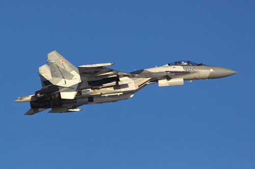 Xuất khẩu vũ khí là thế mạnh của Nga, thường được truyền thông nhà nước quan tâm. Trong hình là máy bay chiến đấu Su-35 Nga