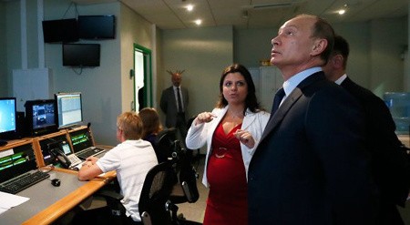 Tổng thống Nga Vladimir Putin thị sát Đài truyền hình "Nước Nga ngày nay"