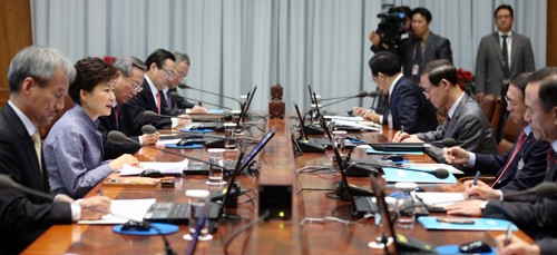 Ngày 16 tháng 12 năm 2013, Chính phủ Hàn Quốc họp bàn về an ninh quốc gia