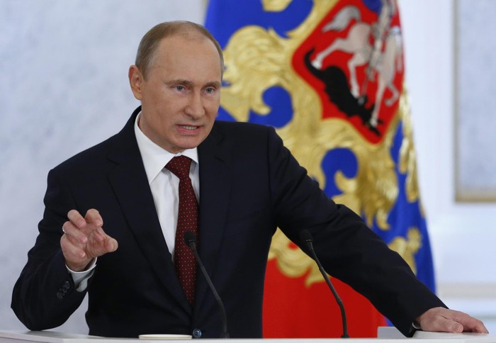 Ngày 12 tháng 12 năm 2013, Tổng thống Nga Vladimir Putin đọc Thông điệp Liên bang