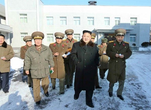 Kim Jong-un thị sát quân đội