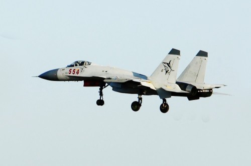 Máy bay chiến đấu J-15 trang bị cho tàu sân bay Trung Quốc (ảnh minh họa)