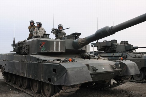 Xe tăng chiến đấu T-90 của Lực lượng Phòng vệ Nhật Bản