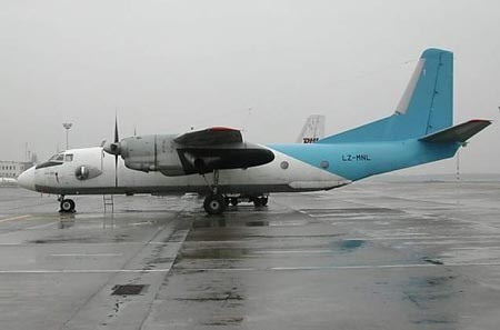 Máy bay vận tải hạng nhe An-26 Nga