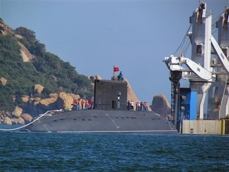 Tàu ngầm Hà Nội sẽ tăng cường năng lực bảo vệ chủ quyền biển đảo cho Việt Nam.