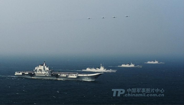 Biên đội tàu sân bay Liêu Ninh Trung Quốc "làm quen" với môi trường Biển Đông