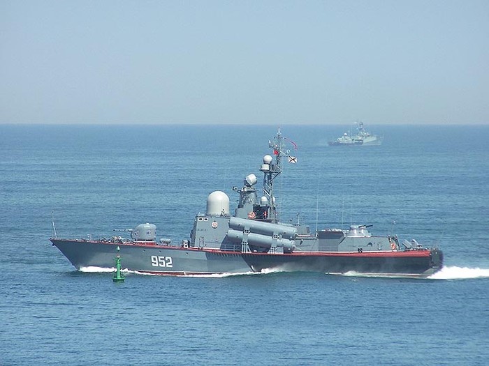 Tàu tên lửa lớp Moniya của Hải quân Việt Nam, do Nga chế tạo