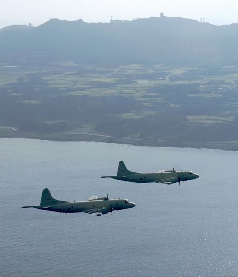 Máy bay tuần tra săn ngầm P-3C của Nhật Bản (ảnh nguồn báo Phương Đông, TQ)