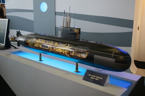 Mô hình tàu ngầm Amur-1650 Nga