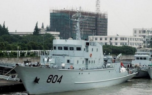 Tàu quét mìn Type 082-II chế tạo tại nhà máy đóng tàu ở Thượng Hải, hạ thủy năm 2004, biên chế cho Hạm đội Đông Hải vào tháng 6 năm 2005