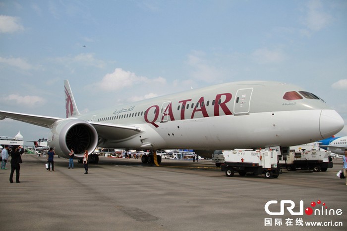 Máy bay chở khách Boeing 787 Dreamliner của Công ty hàng không Qatar tham gia Triển lãm hàng không quốc tế Singapore 2014