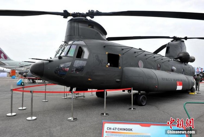 Máy bay trực thăng vận tải cỡ lớn của Không quân Singapore tại Triển lãm