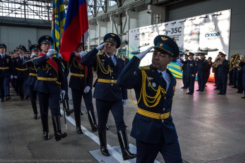 Đội nghi lễ Không quân Nga trong lễ bàn giao