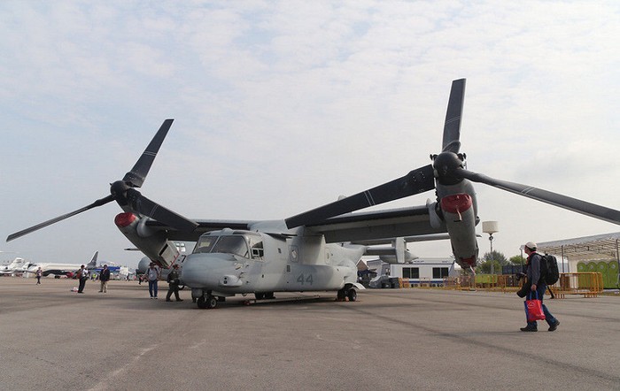 Máy bay vận tải cánh xoay Osprey Mỹ tại Triển lãm.