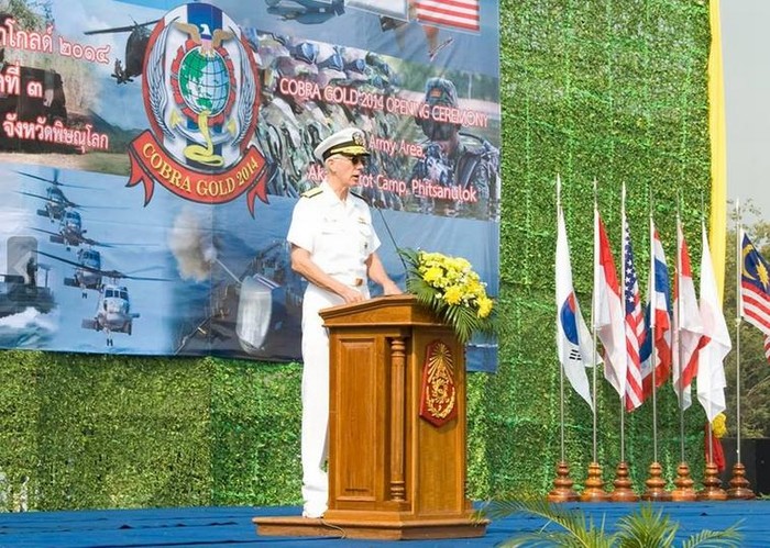 Tư lệnh Bộ Tư lệnh Thái Bình Dương Quân đội Mỹ Samuel Locklear tại diễn tập quân sự liên hợp Cobra Gold 2014 ở Thái Lan