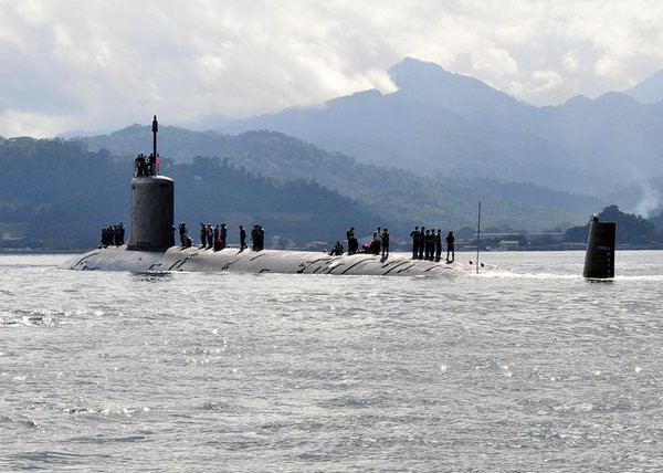 Tàu ngầm hạt nhân tấn công Texas lớp Virginia của Hải quân Mỹ thăm vịnh Subic của Philippines