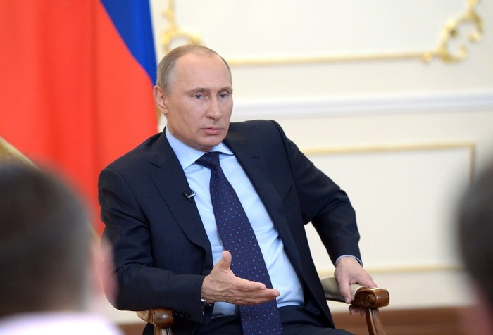 Tổng thống Nga Vladimir Putin tại cuộc họp báo
