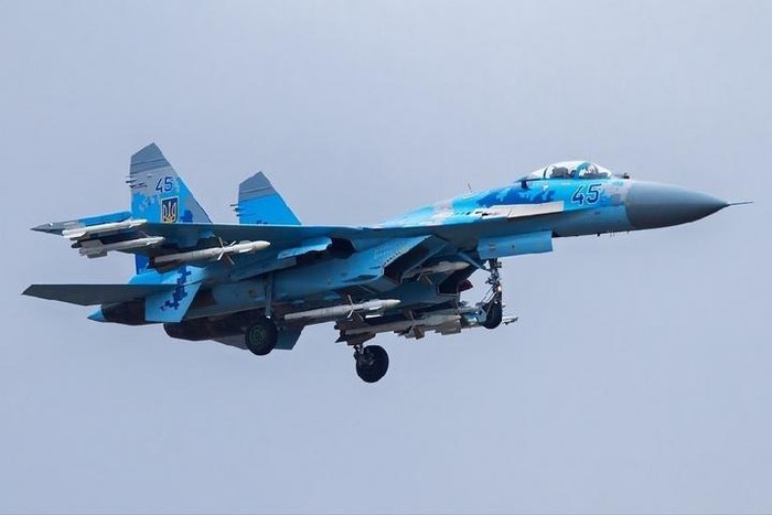 Máy bay chiến đấu Su-27 của Ukraine