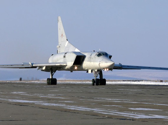 Máy bay ném bom chiến lược siêu âm Tu-22M của Không quân Nga (ảnh tư liệu)