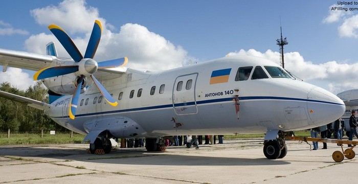 Máy bay chở khách An-140 Ukraine