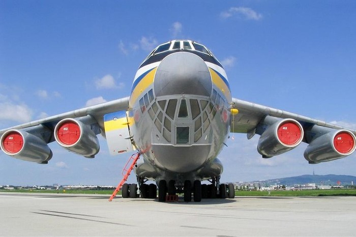 Máy bay vận tải IL-76 của Không quân Ukraine