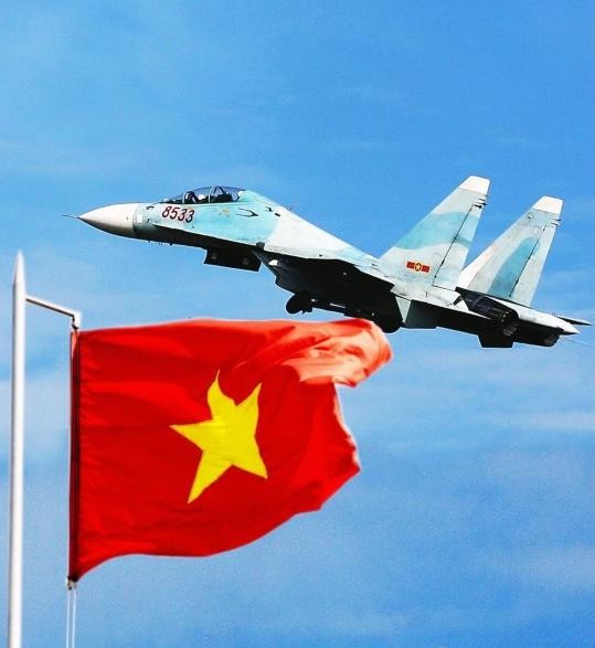 Máy bay chiến đấu Su-30MK của Không quân Việt Nam sẵn sàng bảo vệ chủ quyền biển đảo.