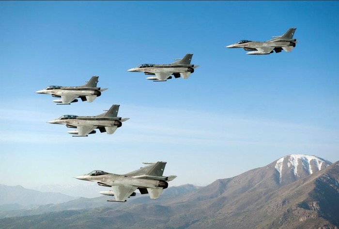 Máy bay chiến đấu F-16C/D block 50/52 của Không quân Chile
