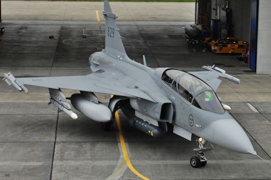 Máy bay chiến đấu Gripen NG do Thụy Điển chế tạo