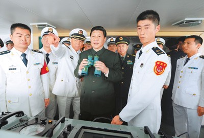 Chủ tịch Trung Quốc Tập Cận Bình thị sát lực lượng tàu chiến Hải quân