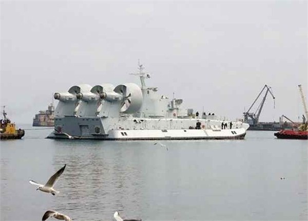 Tàu đổ bộ đệm khí hạng nặng Zubr do Ukraine chế tạo