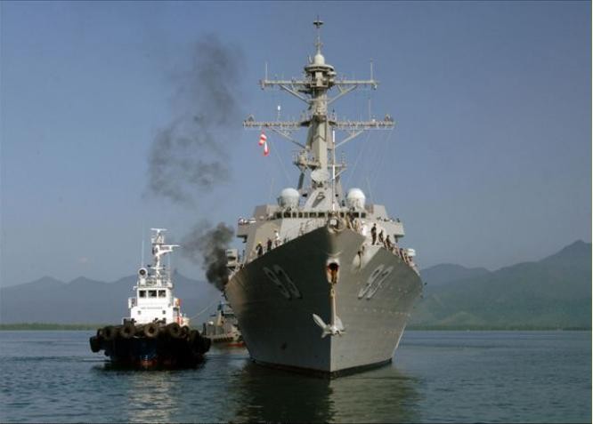 Tàu khu trục tên lửa USS Chung-Hoon của quân Mỹ đến cảng Princesa, tỉnh Palawan, Philippines (ảnh tư liệu, minh họa)