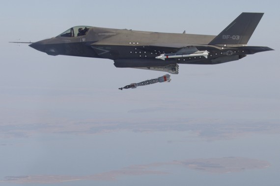 Máy bay chiến đấu F-35B đã thử thành công bom mới