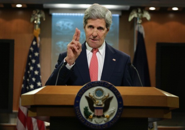 Ngày 24 tháng 4 năm 2014, Ngoại trưởng Mỹ John Kerry phát biểu về cuộc khủng hoảng Ukraine. Báo chí quốc tế ngày 26 tháng 4 cho biết, nhóm G7 đã nhất trí tăng cường trừng phạt đối với Nga.