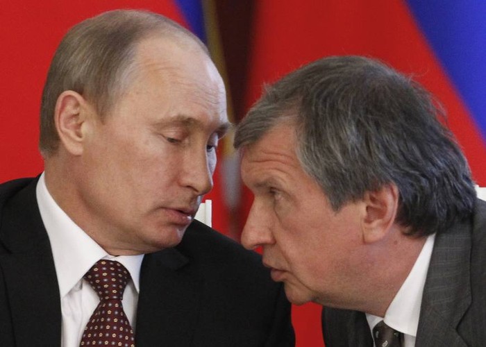 Tổng thống Nga Vladimir Putin và Giám đốc điều hành Rosneft Igor Sechin
